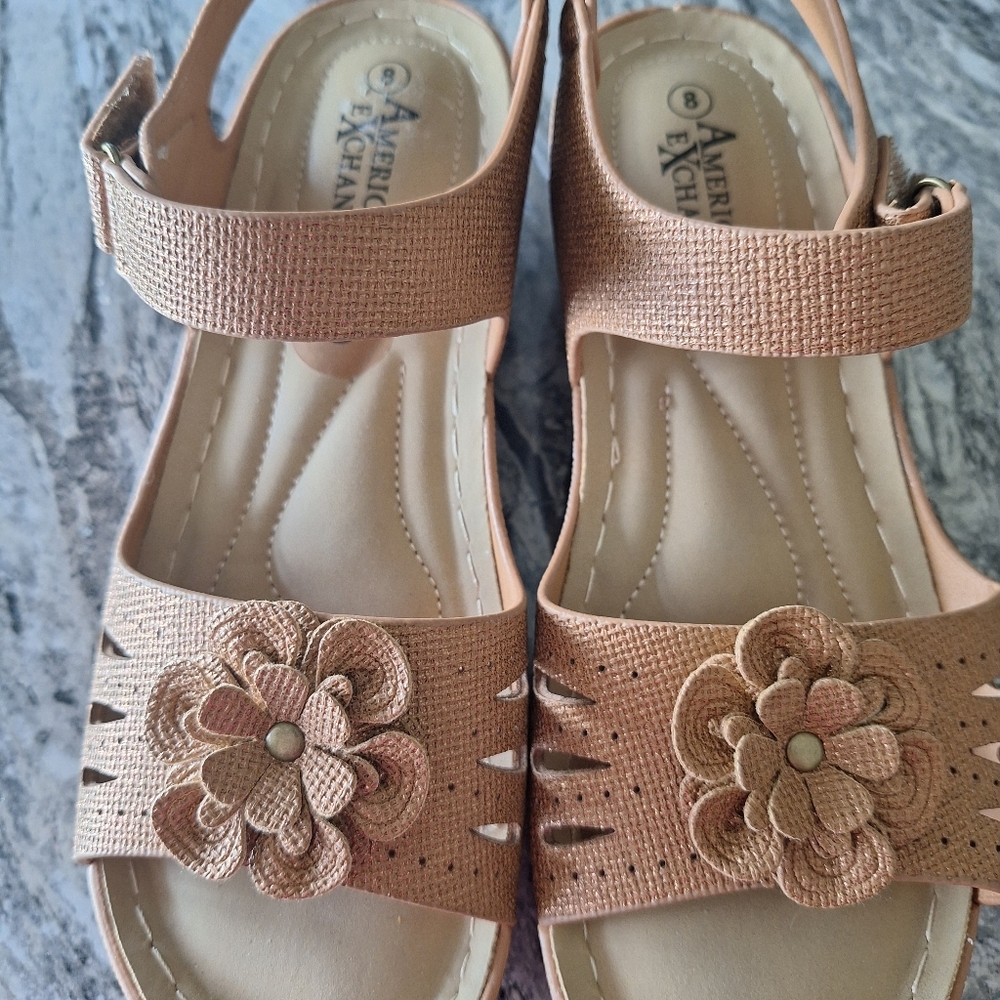 Size 8 Ladies Sandals